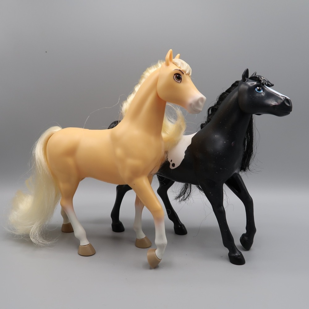 Dreamworks Spirit Untamed Black Appaloosa and Blonde Linda 8 inches‎